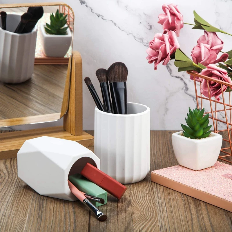 

2 Pieces Silicone Pencil Holder Pen Cup Round Pen Container Desktop Pencil Stationary Holders Makeup Brush Holder