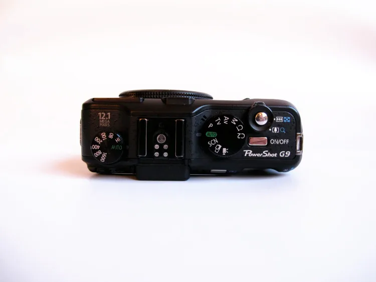 Б/у CANON POWERSHOT G9 CCD 6x оптический/4x цифровой/24x комбинированный зум 7 4-44 4 мм f/2 8-4 8 |