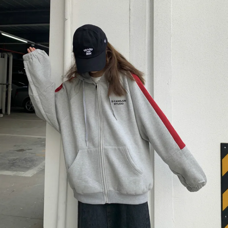 Куртка женская осенняя утепленная на молнии с карманами в Корейском стиле |