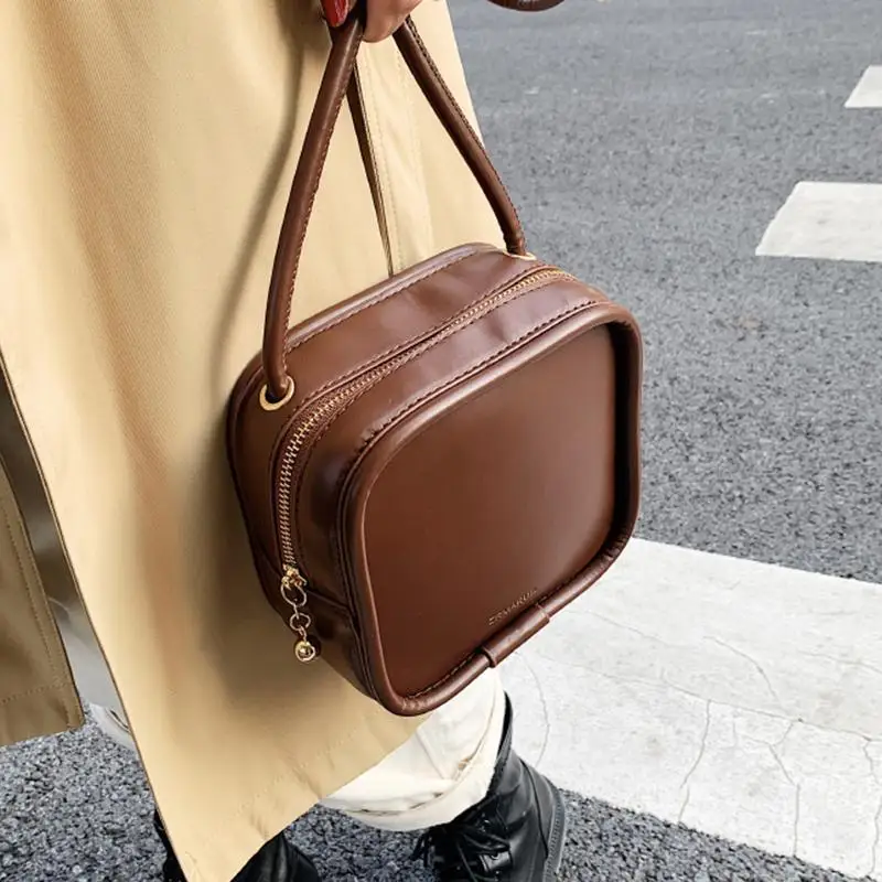 

2021 New Women's Cosmetic Bag Mini Exquisite Small Square Bag Pu Leather High Sense Luxury Retro Leisure Versatile Messenger Bag