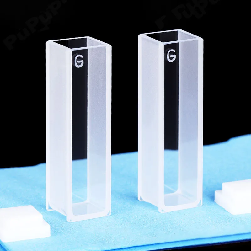 4 стандартных ячейки с крышкой и низом leve (10 мм)/две прозрачные