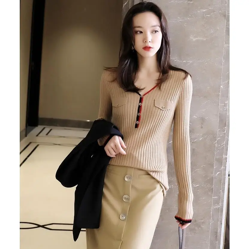 

2021 new color contrast V-neck fake bag stretch slim long sleeve knitted bottomed shirt