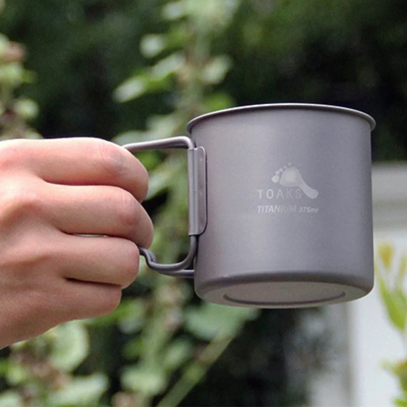 

2pcs/set Titanium Water Cup 375ml Camping Mug with Folding Spoon Fork Camping Tableware Portable T-25