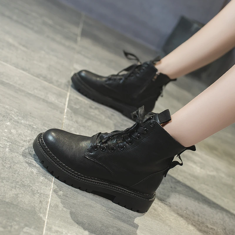 Зимние женские полусапожки в стиле ретро Однотонные ботинки на плоской подошве с