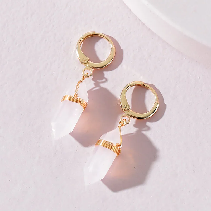 

2022 Fashion Irregular Geometric Pink Natural Crystal Hexagonal Pillar Metal Wire Winding Pendant Drop Earrings For Women Gifts