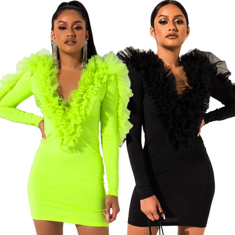 Женское платье с длинным рукавом черное облегающее V образным вырезом высокой