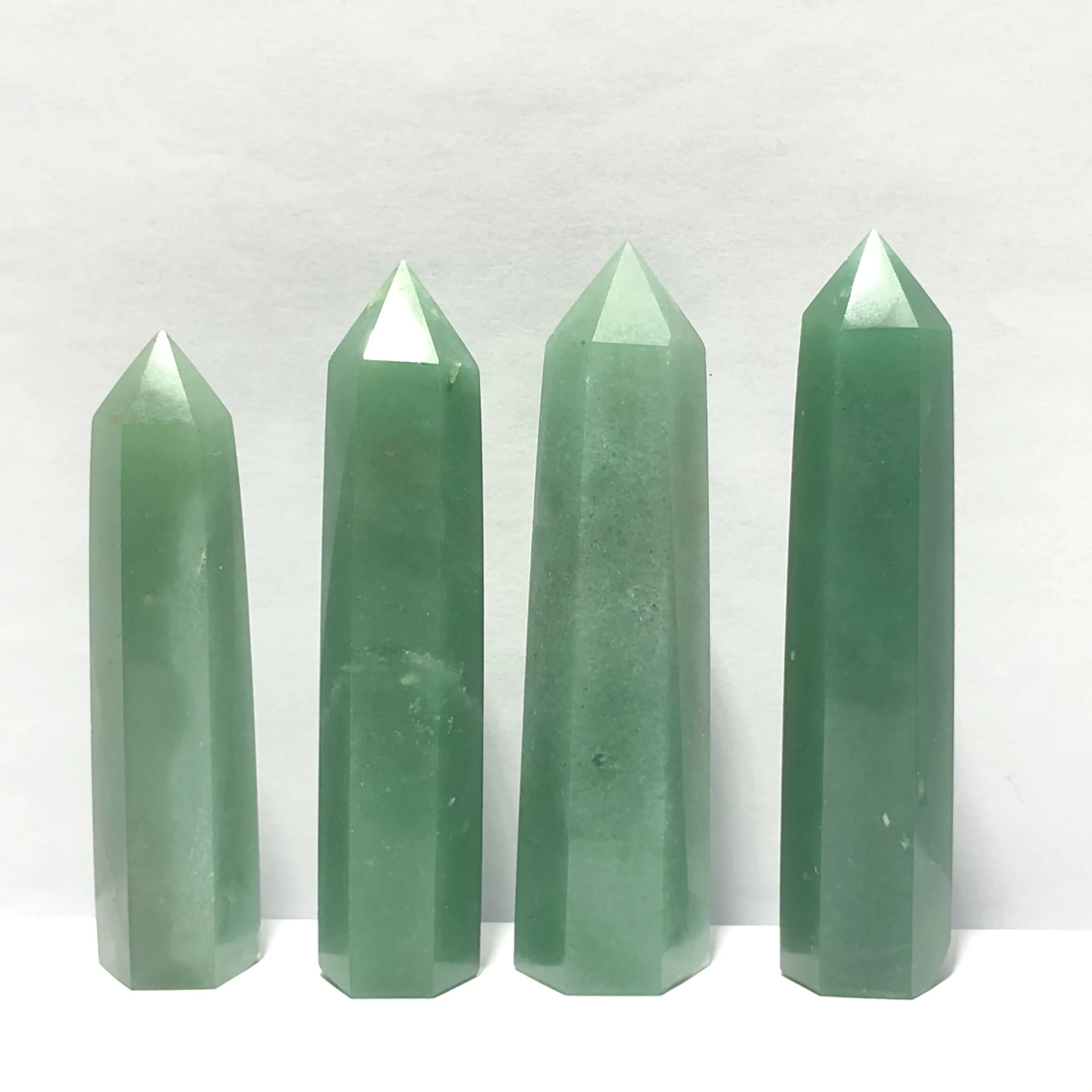 

Natural Green Aventurine Hand-Polished Hexagon Point Chakra Healing Reiki Stone Home Decoration Stone Handicraft Point