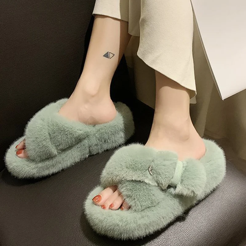 

Big Size Furry Slippers Women Flip Flops 2021 Winter Fur Warm Ladies Casual Outside Indoor Rubber Platform Slides Female Shoes