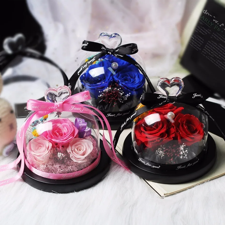 Настоящие розы в стеклянном куполе подарок на день Святого Валентина настоящая