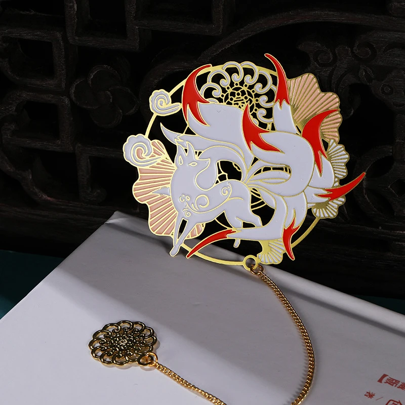 

1PC Chinese Style Retro Metal Bookmark Peacock Pendant Hollow Bookmark