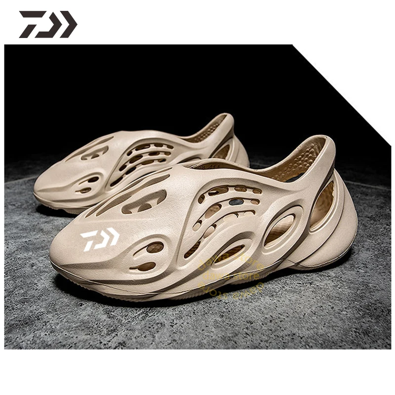 

2021 Daiwa Summer Fishing Shoes Beach Sandals Men Women Outdoor Wading Shoes Breathable Slipper Soft Water Shoes Hollow Out