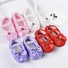 Туфли для маленьких девочек 0-18 месяцев, тканевые Нескользящие, для новорожденных, обувь для детской кроватки, розовые, серые, белые, фиолетовые