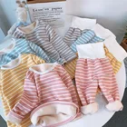 Комплект детского нижнего белья, одежда для малышей в полоску, Осень-зима, теплые бархатные утепленные брюки, костюм термо-Пижама для маленьких мальчиков и девочек