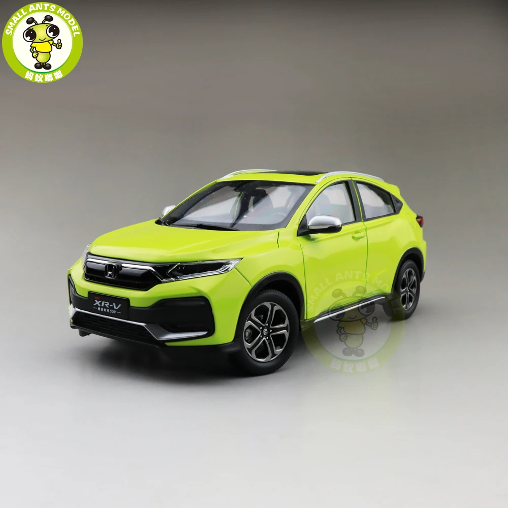 Коллекция 1/18 года все новые модели искусственных автомобилей внедорожников для
