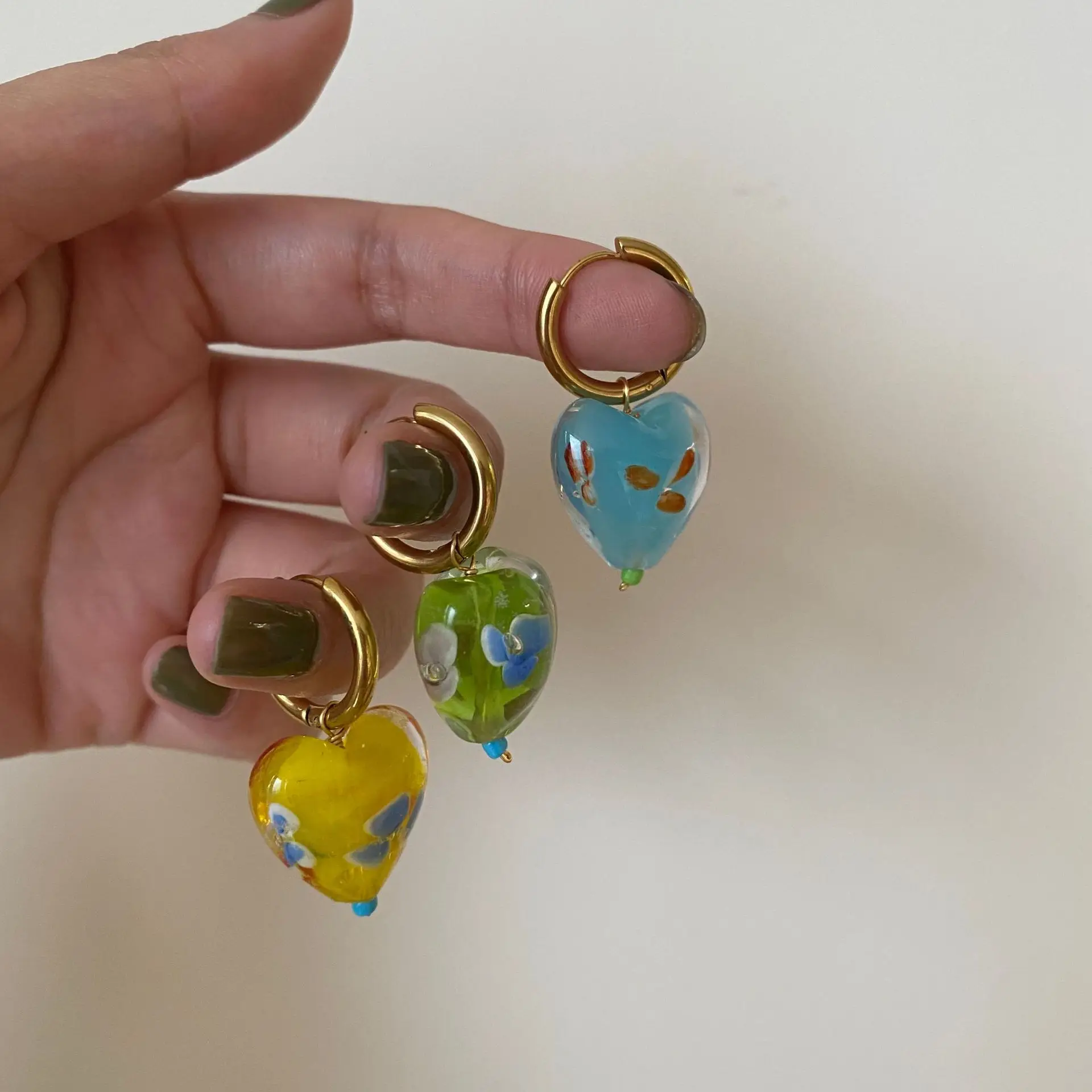 

Colored Heart Flower Handmade Beads Simple Temperament Earrings Girl Pendant Necklace Jewelry Sets