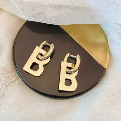 

1pair Thick Letter B Dangle Earrings for Women Bold Gold Color Geometrical Initial Hanging Earrings Celebrity Style