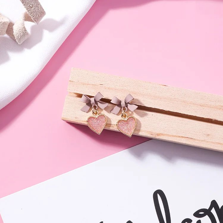 Классические Акриловые женские красивые серьги-гвоздики в форме сердца милые