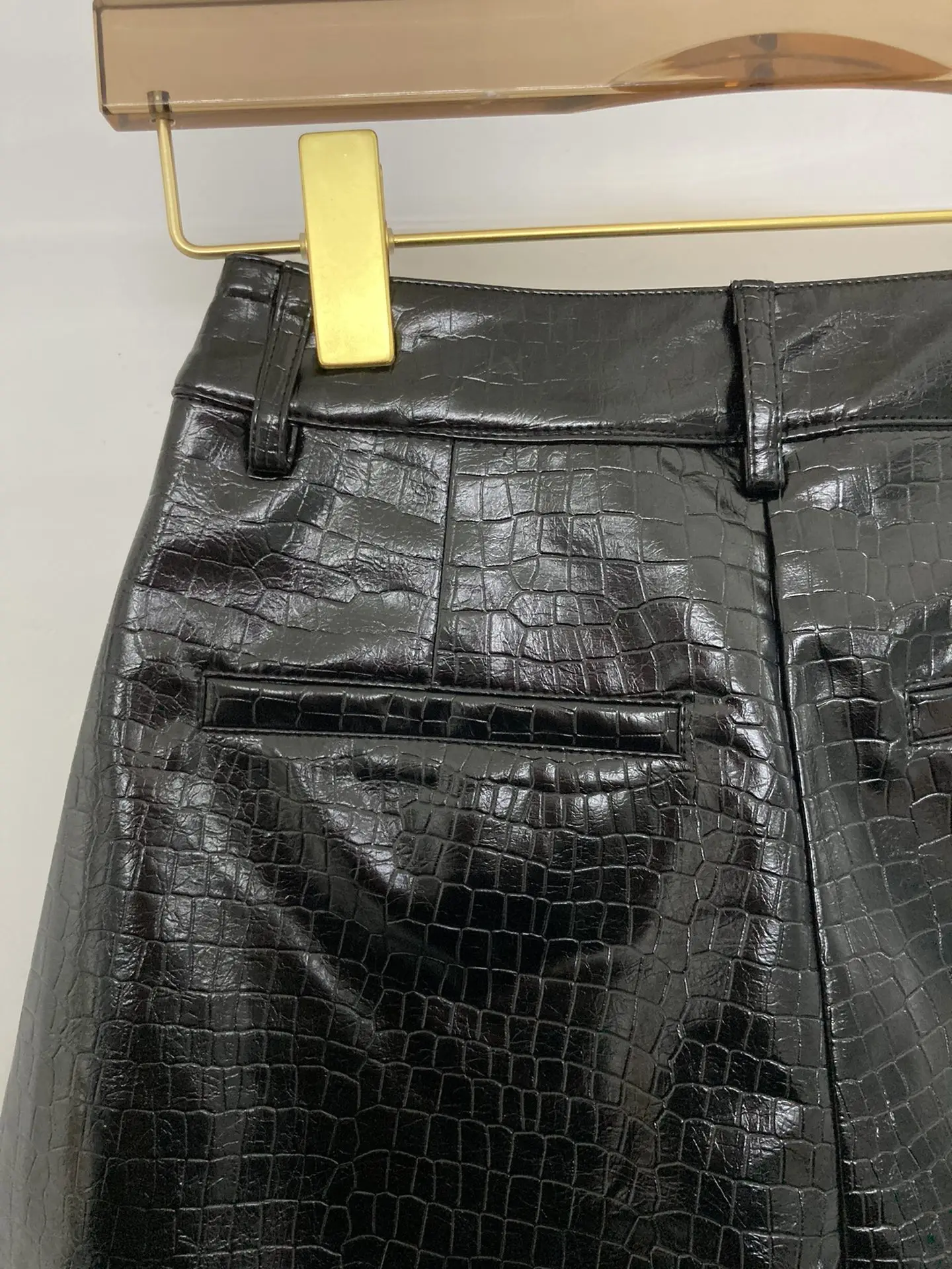 

2021 new ladies fashion loose crocodile pattern shorts 0309