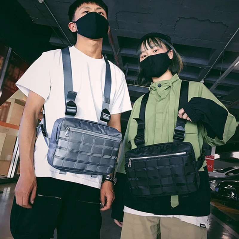 

Fashionable Ladies Men's Chest Bag Hip-hop Streetwear Functional Tactical Chest Bag Cross-bag