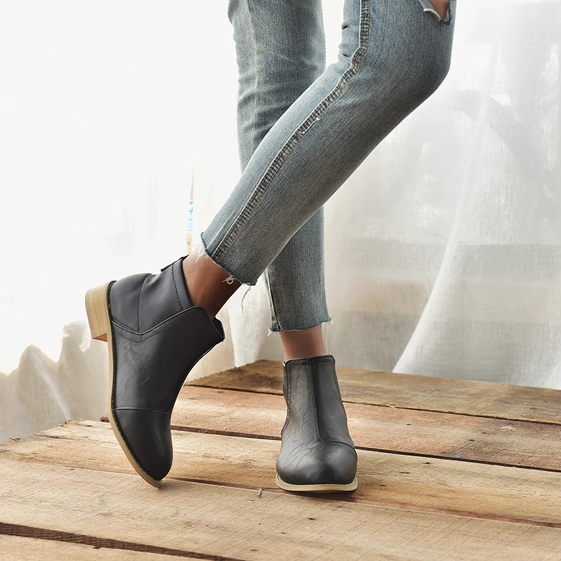 2019 г. Осенние ботинки до середины икры на молнии с круглым носком женская обувь
