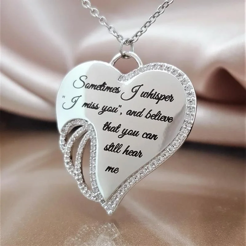 

Fashion Women Necklace Elegant Rhinestones Heart Pendant Necklace For Women Jewelry Accessories English Letter Statement Gift