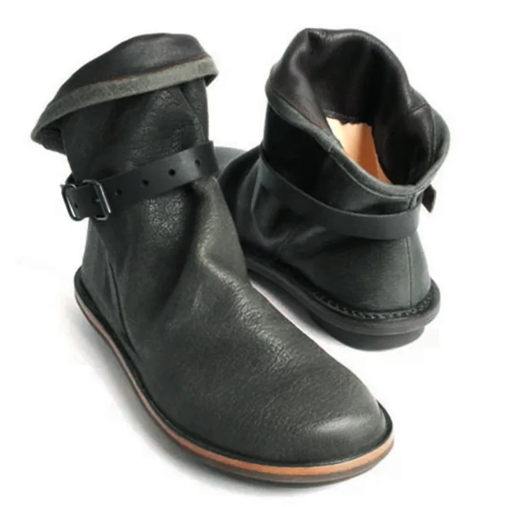 Женские ботинки на плоской подошве с круглым носком однотонные из мягкой кожи