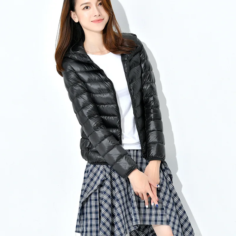 Женское зимнее пальто 2020 новый ультра светильник портативный пуховик модный