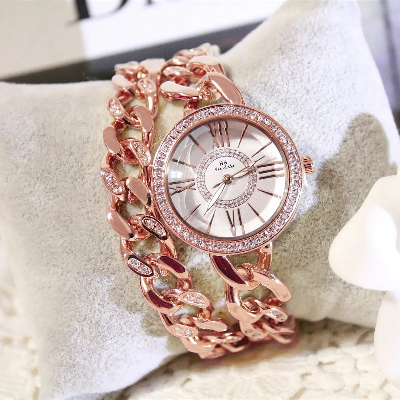 

2021 student sports watch new concept creative steel mesh belt ladies watch bracelet watch full diamond ladies watch quartz watc