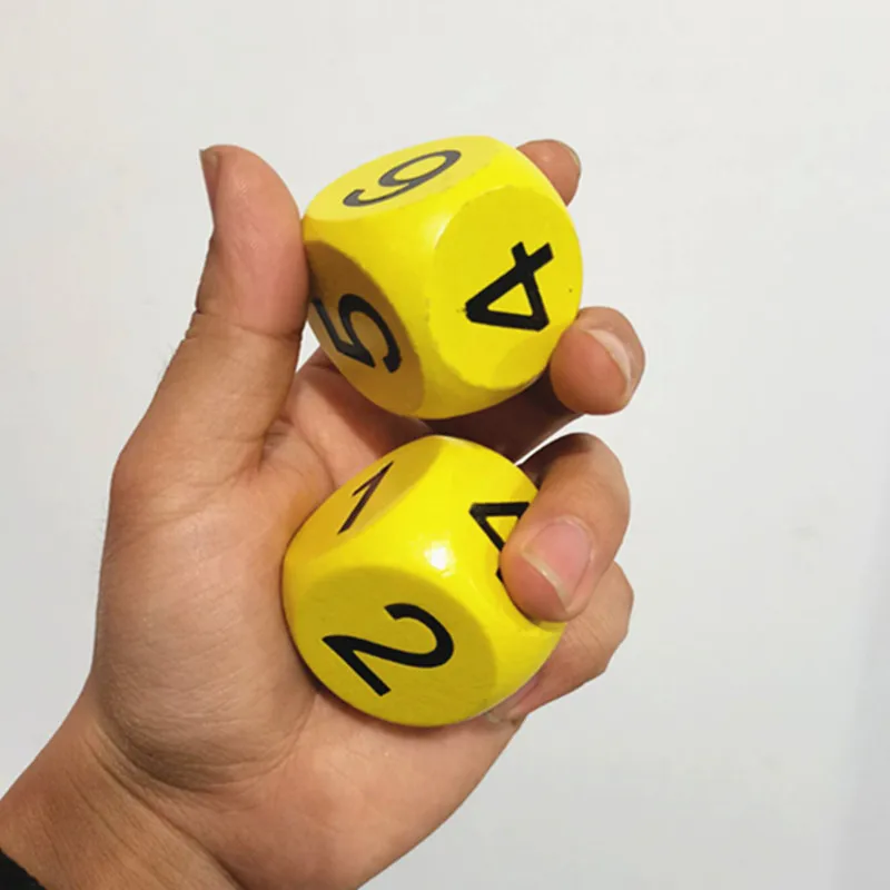 Игральные кости из массива дерева 2 дюйма шт./упак. 4 см | Спорт и развлечения