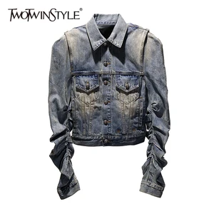 Женская джинсовая куртка с рюшами TWOTWINSTYLE, повседневная короткая куртка с отложным воротником и длинными рукавами, осенняя одежда 2020