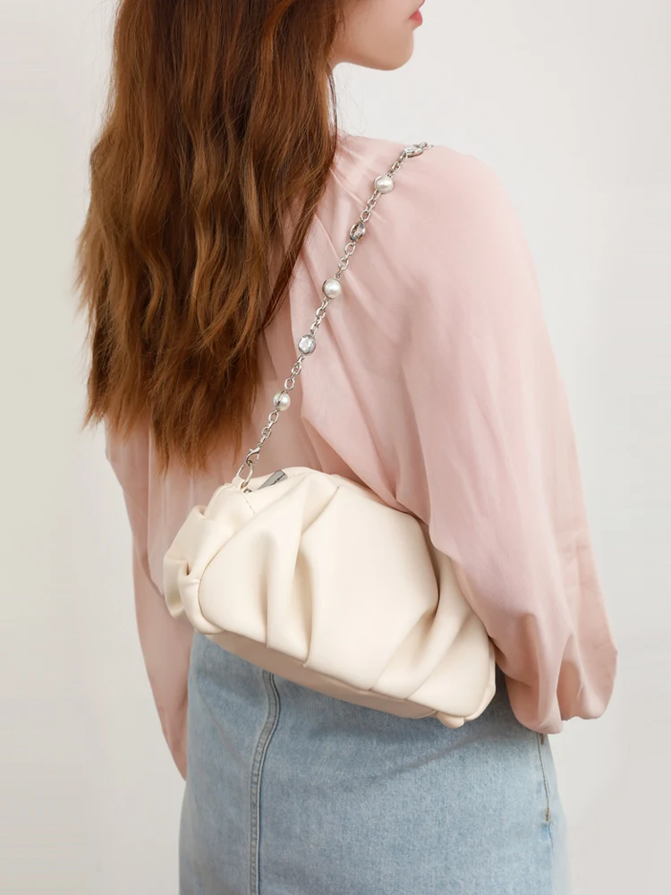 

Женская сумка на цепочке в форме облака, Новинка лета 2021, сумка-мессенджер через плечо, Модная белая Сумочка для подмышек, маленькая сумка-пе...