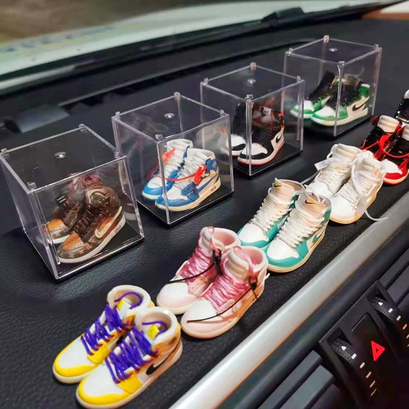 

Trendy 3D three-dimensional sneakers shoes car ornaments creative car center console decoration basketball shoes model