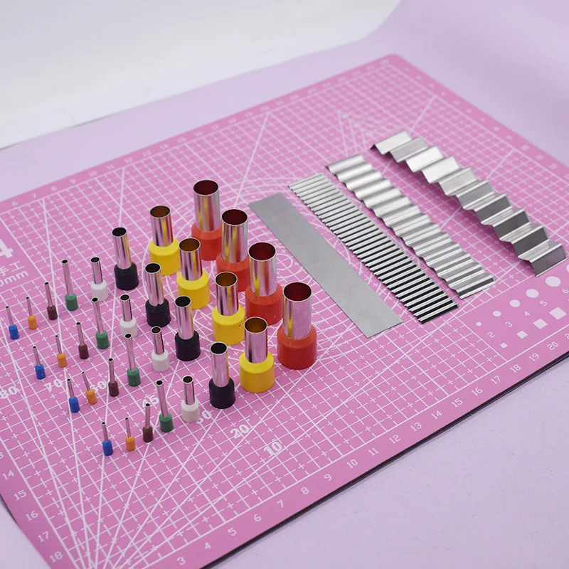 

36pcs Clay Cutter Flexible Carbon Steel Blade Wave Tissue Slice Cutting Blade Mini Punch Round Cutter Pottery Polymer Clay Tools