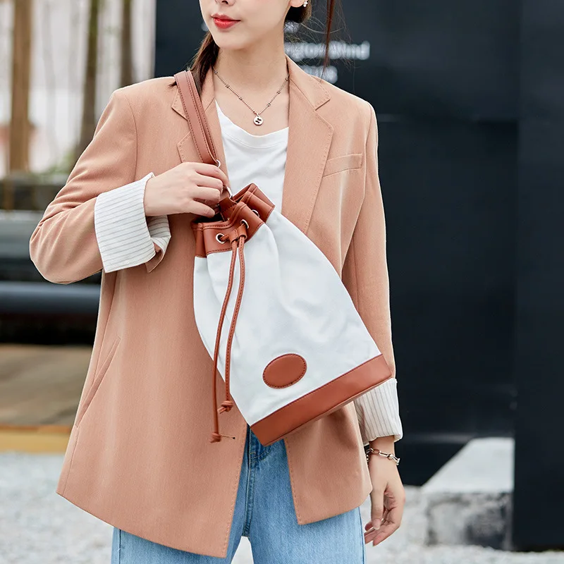 

Женская британская модная сумка через плечо на шнурке, женская кожаная универсальная сумка-мешок, женские сумки-мессенджеры на плечо