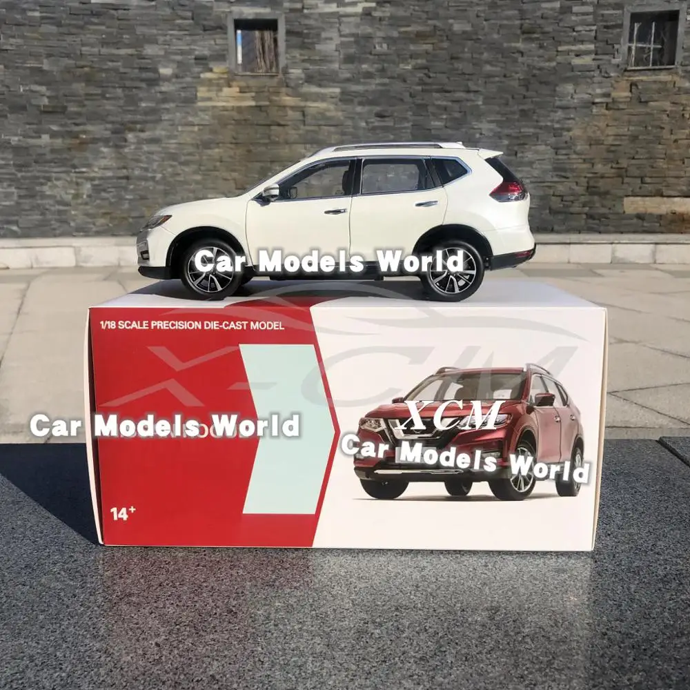 Литая модель автомобиля для изгой 1:18 (белый) + маленький подарок! |