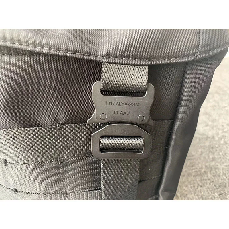 

Women High Men Street Alyx Bags High Quality Metal Button Canvas Handbags Functional Tactical ALYX Bag