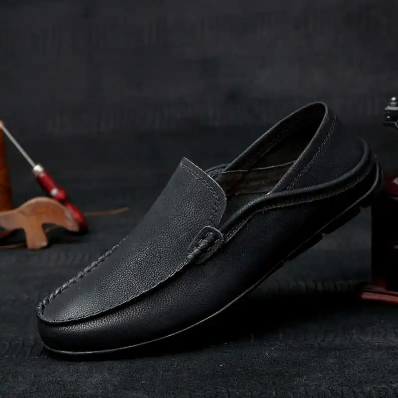 

Men Casual Shoes Luxury Brand slip on Genuine Leather Mens Loafers Moccasins fashion Breathable Slip on Driving Shoes men