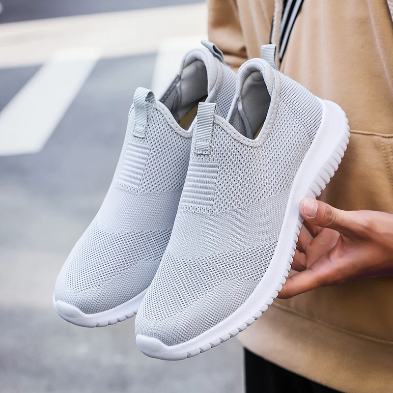 

Summer Men Sneakers Slip on Men Casual Shoes Lightweight Comfortable Breathable Couple Walking Shoes Trainers Feminino Zapatos