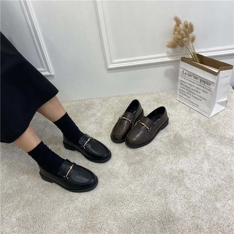 

Slip On Shoes For Women Oxfords Casual Female Sneakers Flats Round Toe All-Match British Style Autumn Slip-on New Leather Dress