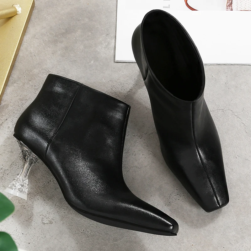 Женские ботинки на высоком каблуке винно красные с квадратным каблуком Осень