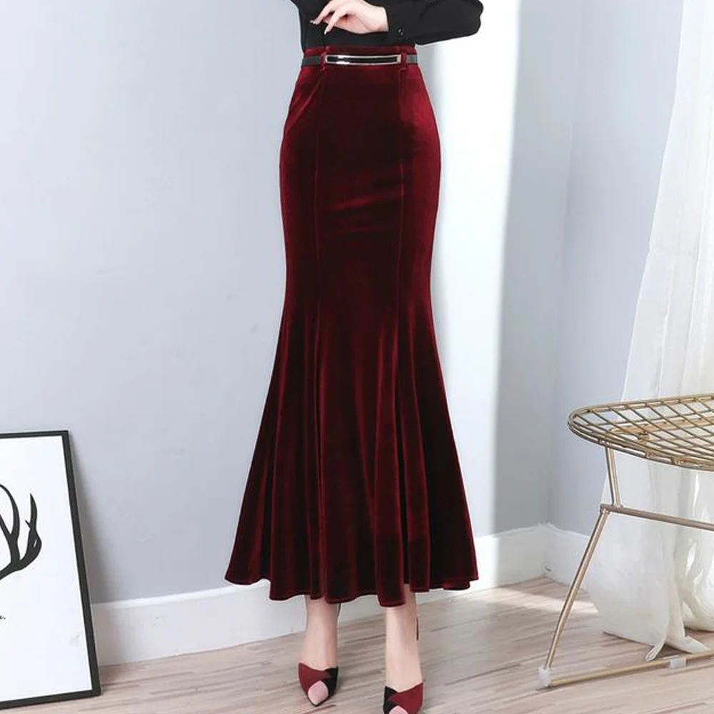 Женская длинная бархатная юбка русалка в пол с высокой талией черного цвета