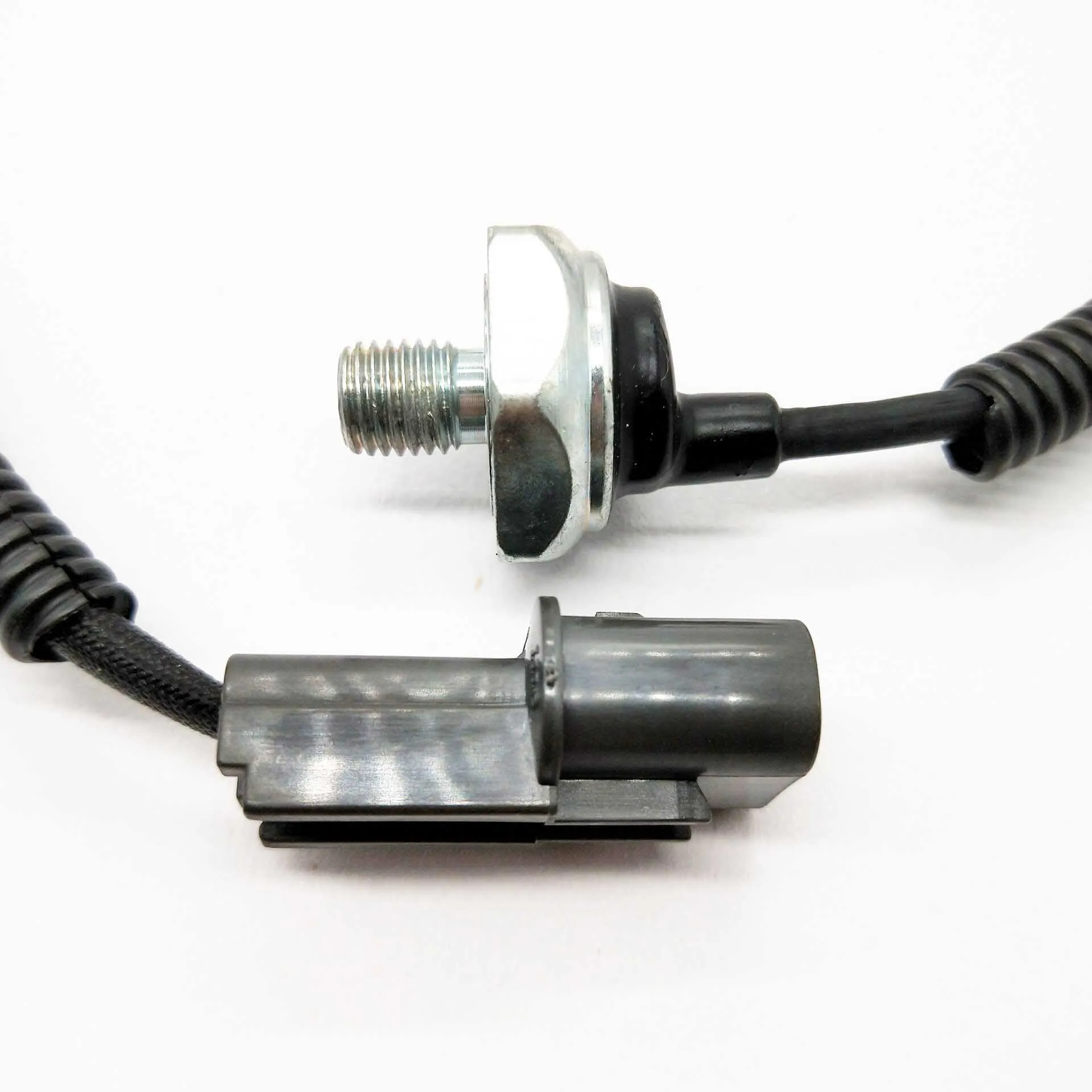 Датчик детонации SMD MD159216 для Mitsubishi Diamante MD304932 MD304933 MD300670 KS32 E1T15576 MD303221 KS33 | Автомобили