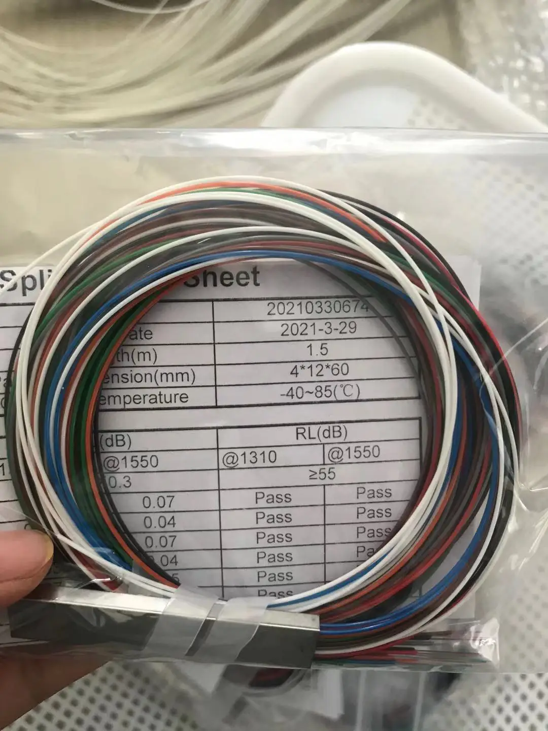 

10pcs/lot 1x2 1x4 1x8 1x16 fiber optic PLC splitter without connector cable 0.9mmMini Blockless 2,4 Ports PLC Splitter