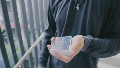 

Diagonal Umbrella Control by Andrey Akpinar,MaGiC TrIcKS