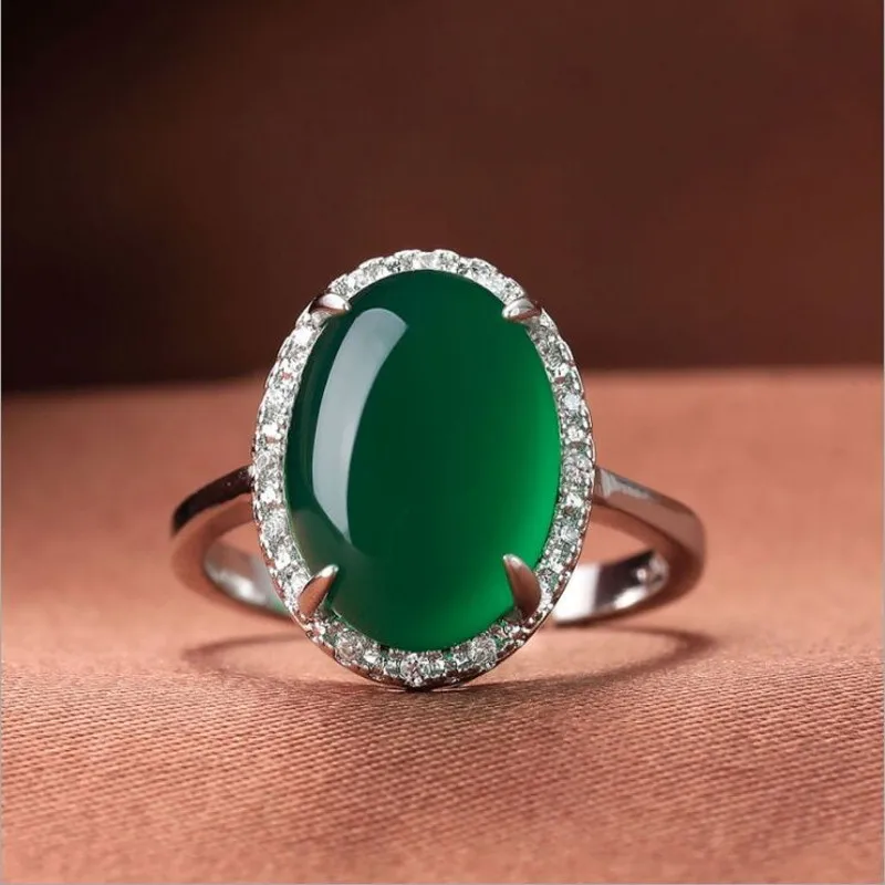 Мужское серебряное кольцо S925 пробы с натуральным зеленым камнем императорское