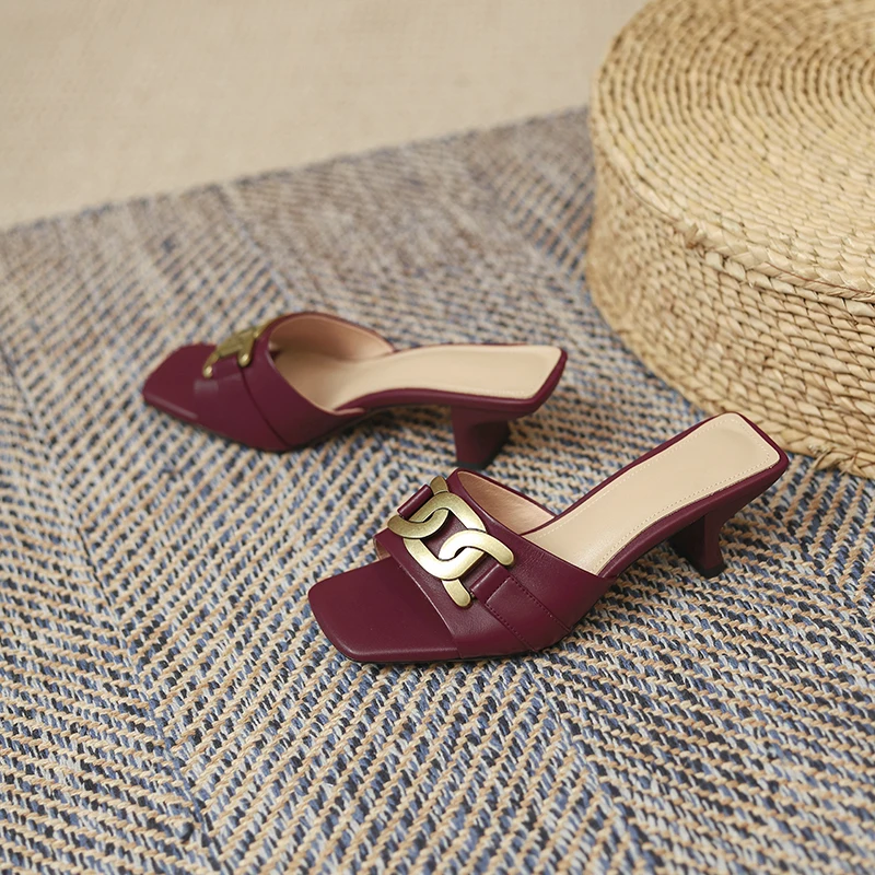 

Cow Leather Summer Party Women Slippers Metal Decoratiom Design Ladies Sandals Gladiator Open Toe Strange Heels Shoes Female