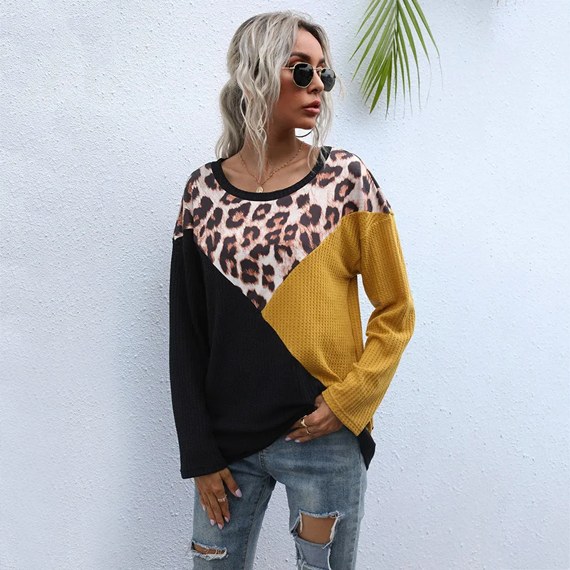 

Autumn and winter new long sleeve leopard pattern stitching crew neck loose medium and long bottomed T-shirt for women