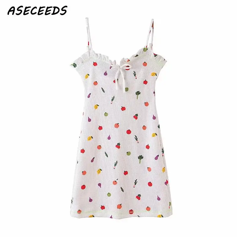 Женское летнее платье с открытой спиной белое мини цветочным принтом Корейская