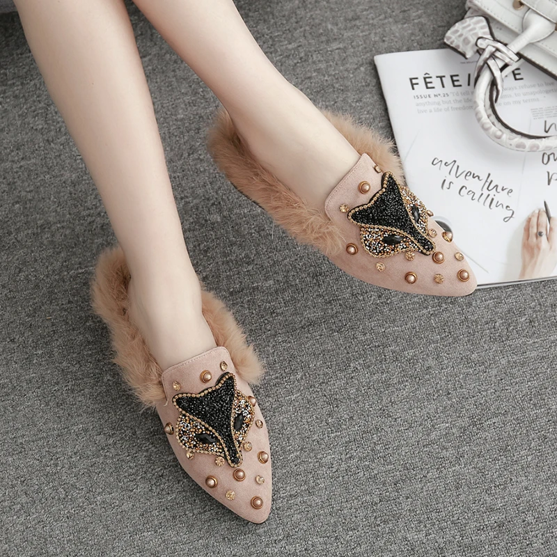 2020 фирменный дизайн зимние женские меховые шлепанцы с заклепками украшенные