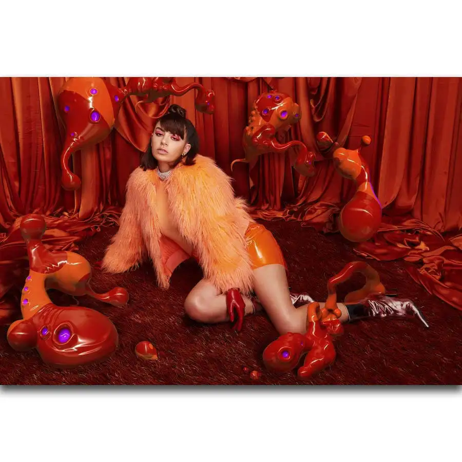 Изготовленные на заказ девушки ночь Charli XCX музыкальный Звездный Singer 2 Шелковый